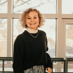 Meet your Posher, Avery